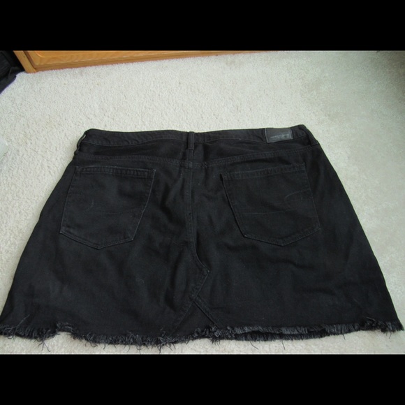 Plus size black denim skirt - Picture 2 of 5